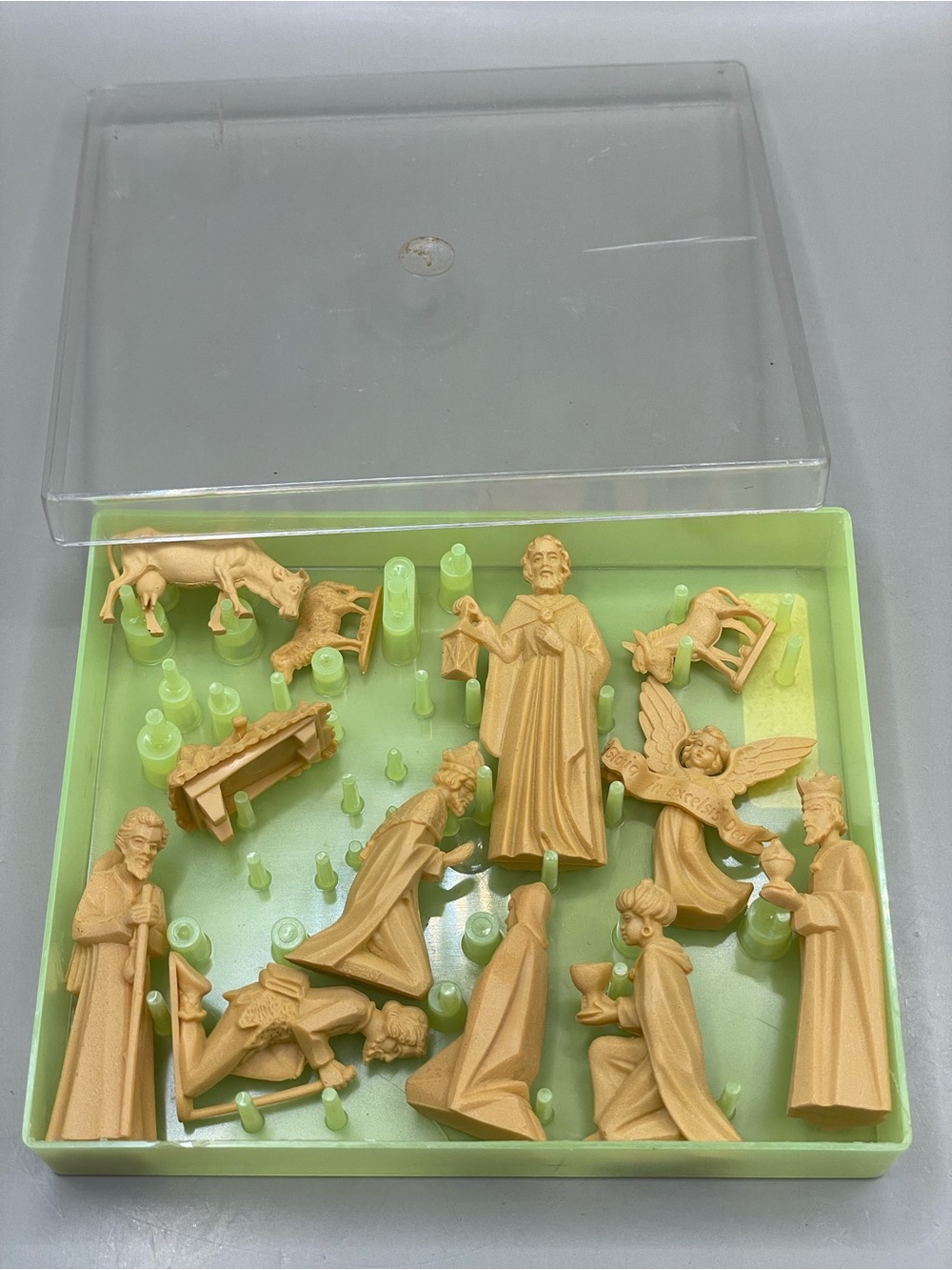Vintage READ 1960s Made In Germany Miniature Nativity Scene 12 Pieces with Case
